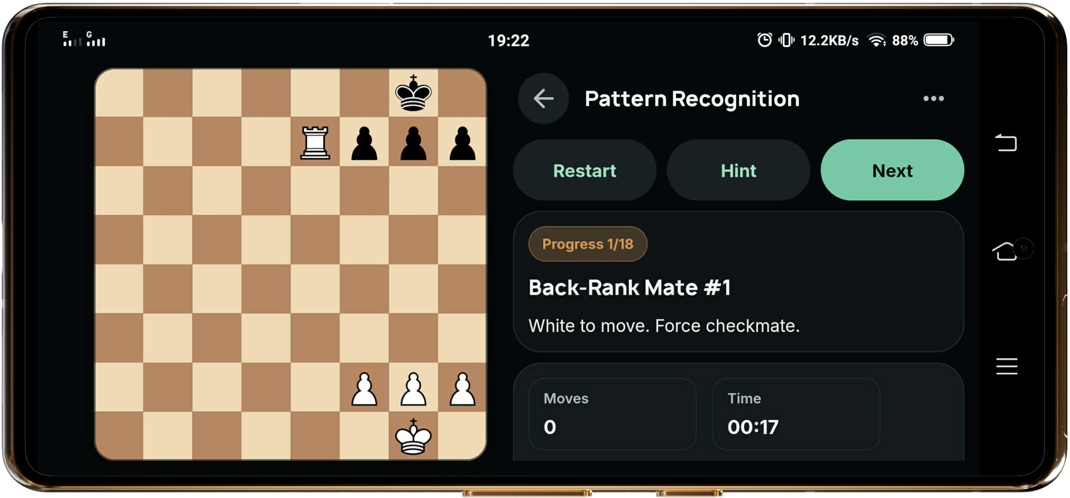 Coach Dinosaur trainer showing chess board and moves in landscape view